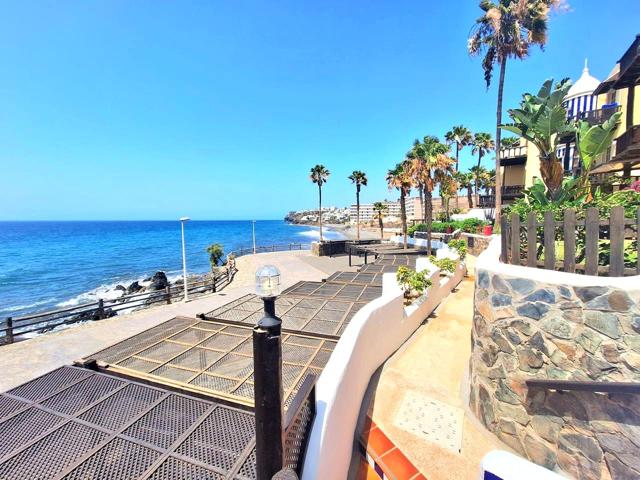 INCREIBLE PISO CON TERRAZA A PASOS DE LA PLAYA photo 0