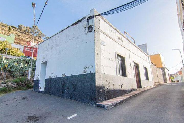 Casa - Chalet en venta en Arucas de 193 m2 photo 0