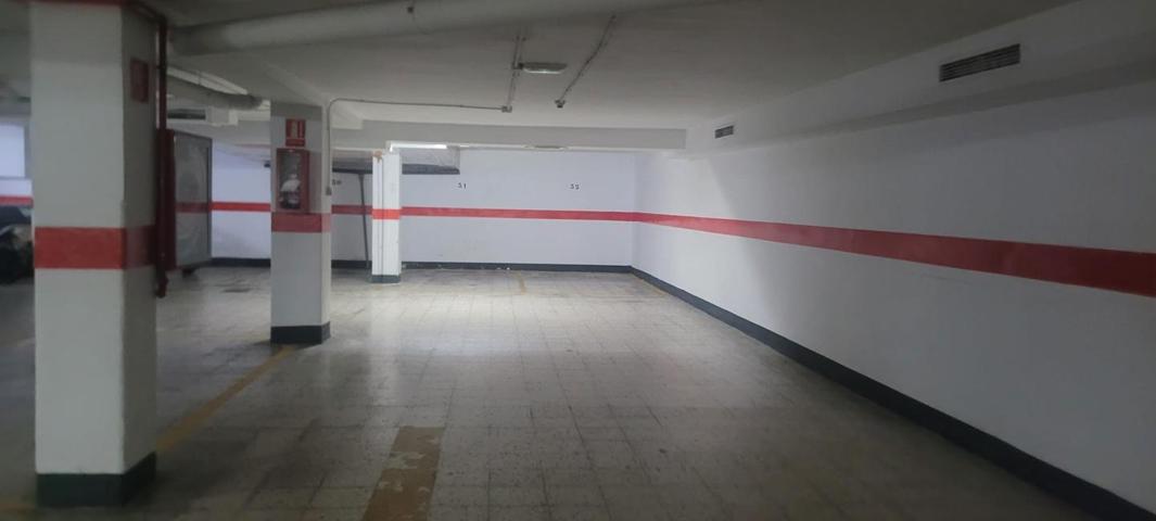 Plaza de garaje amplia en General Vives photo 0