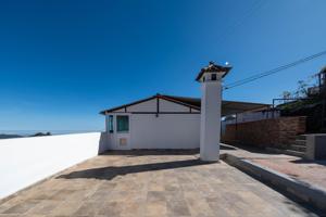 Descubre esta encantadora casa de estilo rústico en la tranquila zona de Lanzarote, en Valleseco photo 0