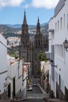 ¡Edificio en venta con tres viviendas en Arucas! photo 0