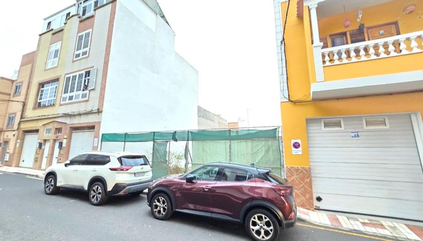 Solar urbano en venta en Los Giles, Las Palmas de Gran Canaria. photo 0
