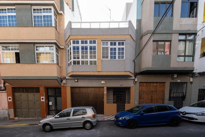 ¡Descubre esta magnífica casa terrera en la zona de Schaman! photo 0