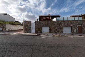 Casa - Chalet en venta en Las Palmas de Gran Canaria de 210 m2 photo 0