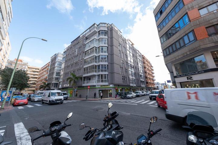 Piso en venta en Las Palmas de Gran Canaria de 85 m2 photo 0