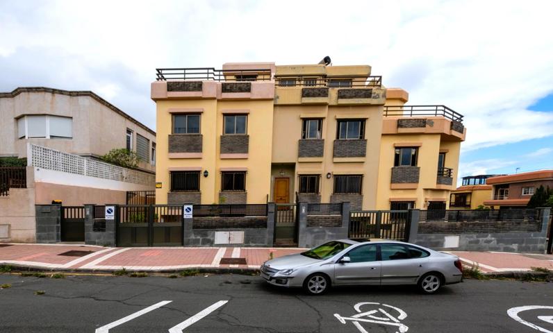 Casa - Chalet en venta en Las Palmas de Gran Canaria de 243 m2 photo 0