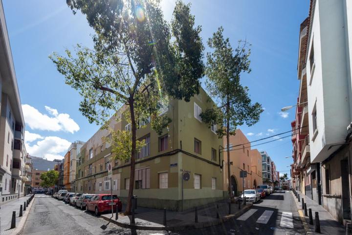 Piso en venta en Las Palmas de Gran Canaria de 85 m2 photo 0
