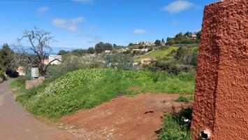 ¡Descubre el lugar perfecto para construir tu futuro hogar en Valleseco! photo 0