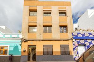 Piso en venta en Las Palmas de Gran Canaria de 94 m2 photo 0