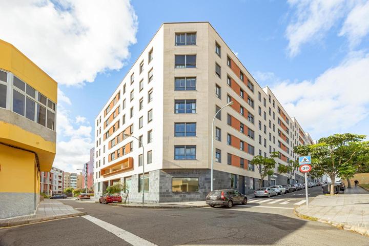 Piso en alquiler en Las Palmas de Gran Canaria de 140 m2 photo 0