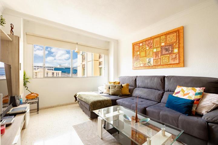 Piso en venta en Las Palmas de Gran Canaria de 75 m2 photo 0