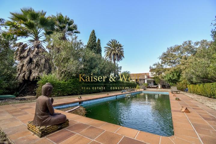 Exclusiva finca con piscina en Las Bayas photo 0