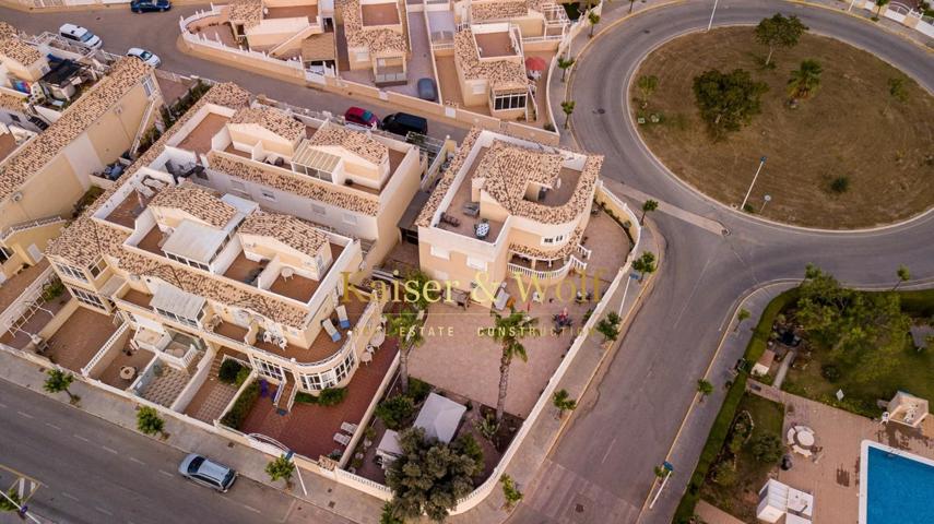 Amplio chalet independiente en Torrevieja photo 0