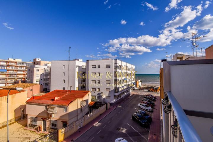 Piso con vistas a pocos pasos de la playa photo 0