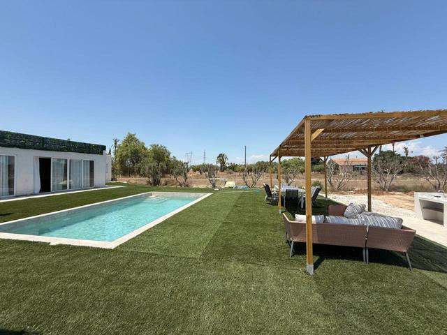 Alquiler de LARGA TEMPORADA Casa de campo moderna con piscina privada y jardín en Hoya de Elche photo 0