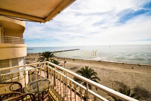 Piso en primera línea de playa Levante - Santa Pola photo 0