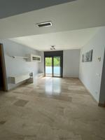 Precioso piso seminuevo, con zona comunitaria con piscina!! photo 0
