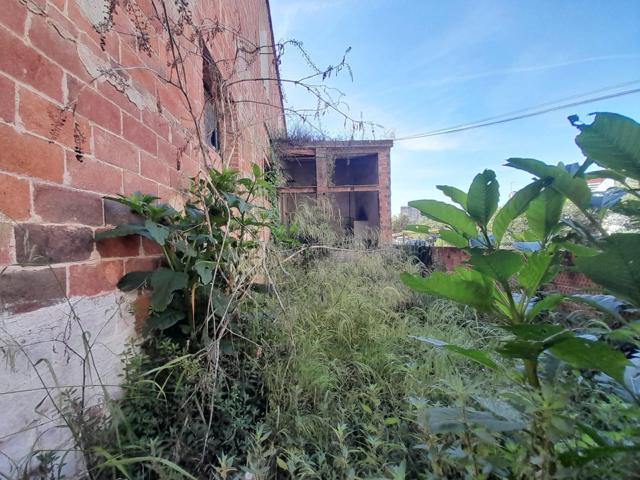 FANTASTICA CASA DE PUEBLO, PARA REFORMAR!! photo 0