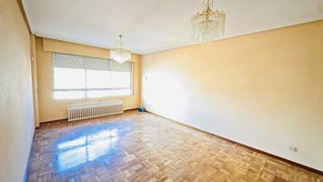 Piso en Venta en Venta de Baños Venta de Baños, Palencia photo 0