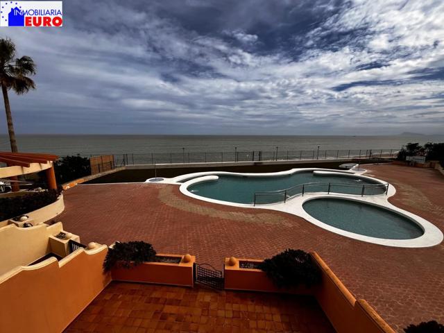 Bungalow en Primera Línea de Playa photo 0