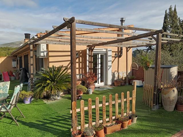 ¡En venta! Encantador chalet en un entorno natural privilegiado photo 0