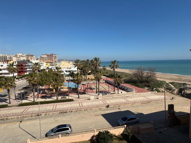 APARTAMENTO CON ESPECTACULARES VISTAS AL MAR photo 0
