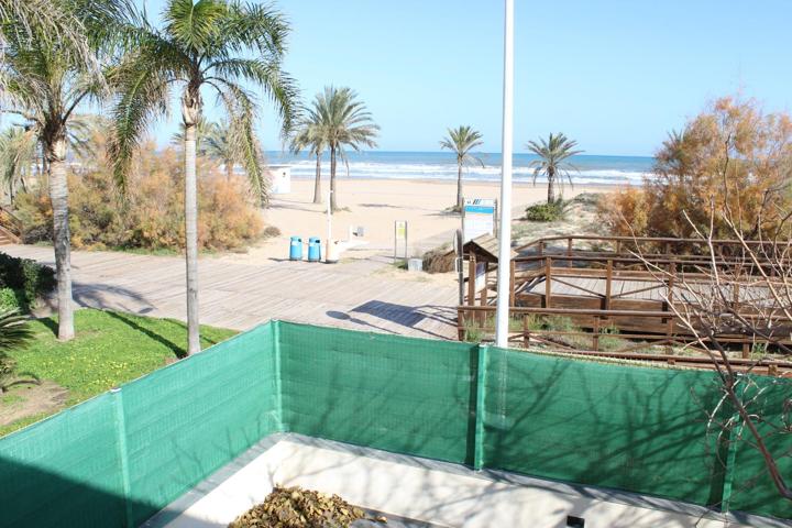 : 🌊 Casa Pareada en Primera Línea de Mar – ¡Tocando la Arena! 🌴 photo 0