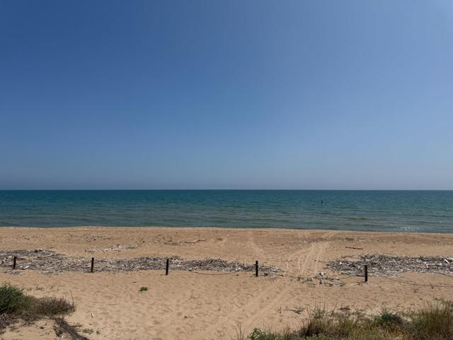 CASA DE PLAYA CON PISCINA PROPIA - 1ª LINEA PLAYA Y ACCESO DIRECTO AL MAR photo 0