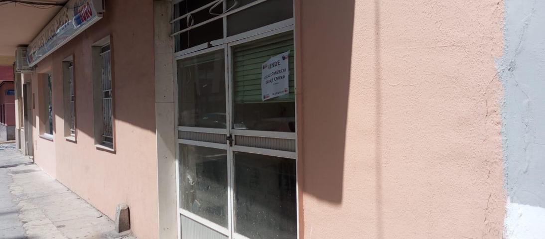 Local Comercial en Venta en Tavernes de la Valldigna photo 0