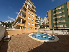 APARTAMENTO SEMINUEVO 1ª LINEA DE PLAYA CON ACCESO DIRECTO AL MAR Y CON PISCINA photo 0