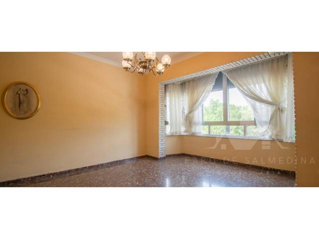 Estupendo piso de 4 dormitorios en Jerez de la Frontera photo 0