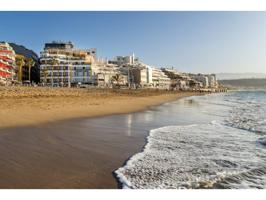 Apartamento en alquiler en Puerto Canteras photo 0