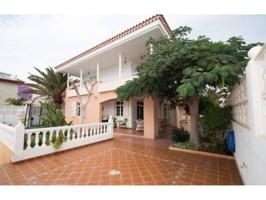 Chalet en venta en Arguineguín photo 0