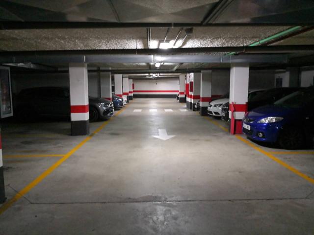 Garaje en alquiler en Ciudad Alta photo 0
