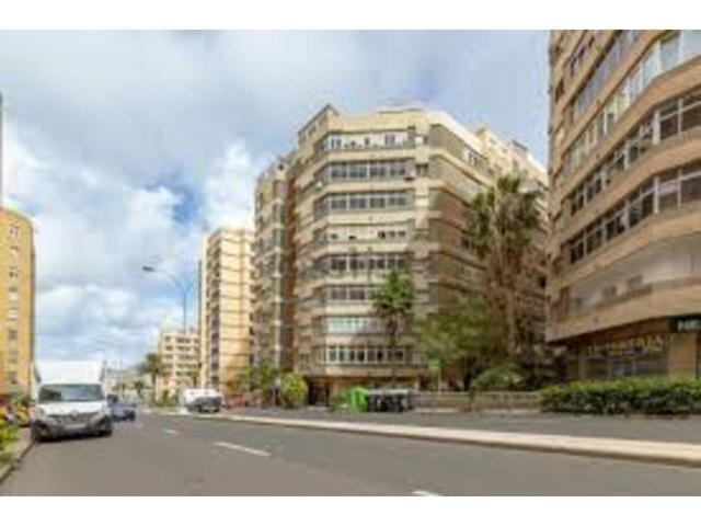 Piso en venta en Ciudad Alta photo 0