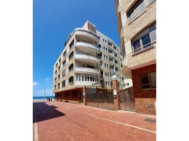 Piso en venta en Puerto Canteras photo 0