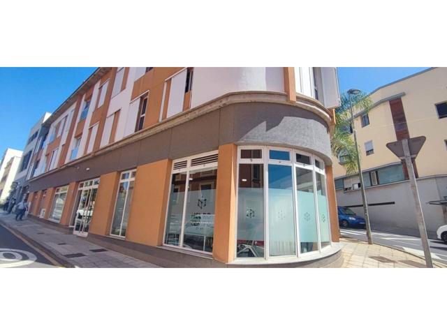 Local en venta en La Laguna photo 0