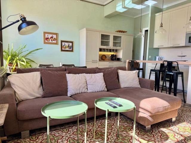 Piso en la calle Castillo photo 0