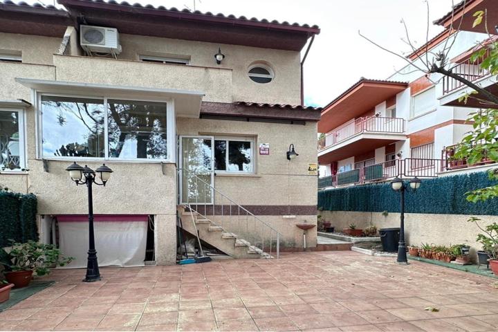Casa Pareada con Jardín en Segur de Calafell – Espaciosa, Luminosa y en Ubicación Privilegiada photo 0