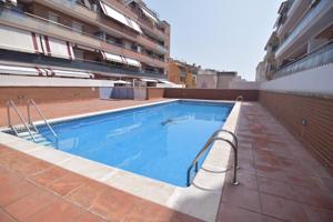 ✨ Descubre este magnífico piso seminuevo en pleno centro de El Vendrell 🏙️. photo 0