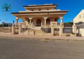 CHALET SUPER AMPLIO EN PLAYAGRANDE photo 0