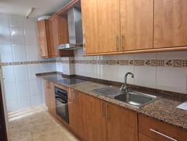 Bonito y acogedor piso en venta en muy buena zona de Torreforta photo 0