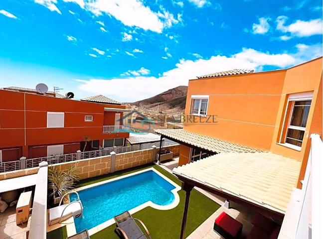 VENTA CHALET INDEPENDIENTE EN LOS CRISTIANOS photo 0