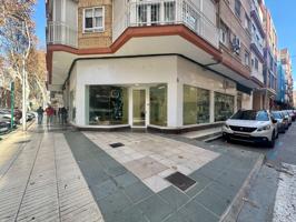 SE ALQUILA EXCELENTE BAJO COMERCIAL MUY CÉNTRICO photo 0