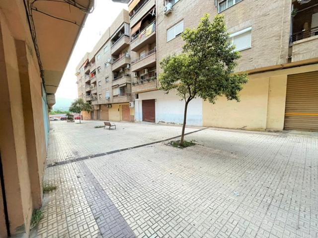 LOCAL COMERCIAL DISPONIBLE EN PATERNA photo 0