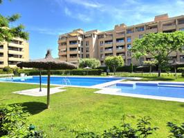 VIVIENDA DE ENSUEÑO CON JARDÍN Y PISCINA COMUNITARIA... photo 0