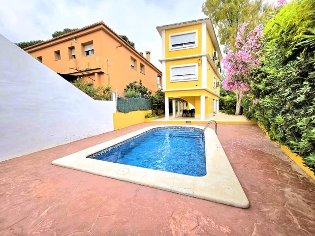 FANTÁSTICO CHALET UNIFAMILIAR CON PISCINA PRIVADA EN MASIES... photo 0