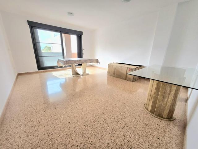 🏡 Fantástico piso con plaza de garaje y dos trasteros en Yátova photo 0