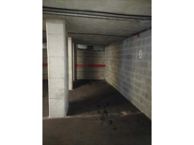 Parking Subterráneo En venta en Barcelona photo 0