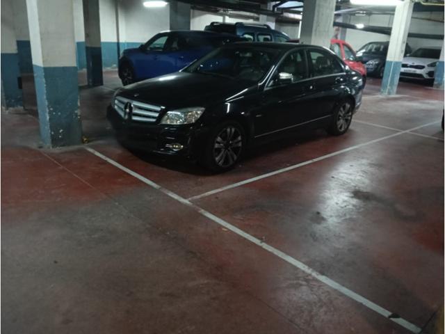 Parking Subterráneo En venta en El Carmel, Barcelona photo 0